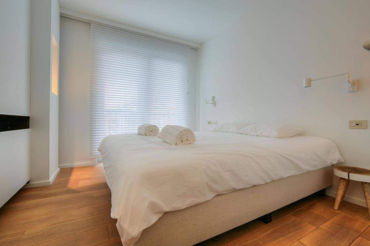 Appartementen Op De Zeedijk In Knokke Op De 3E En 4E Verdieping Van Logie Marie Экстерьер фото