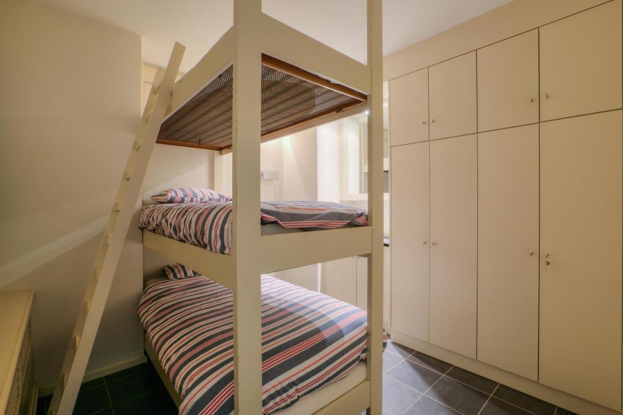 Appartementen Op De Zeedijk In Knokke Op De 3E En 4E Verdieping Van Logie Marie Экстерьер фото