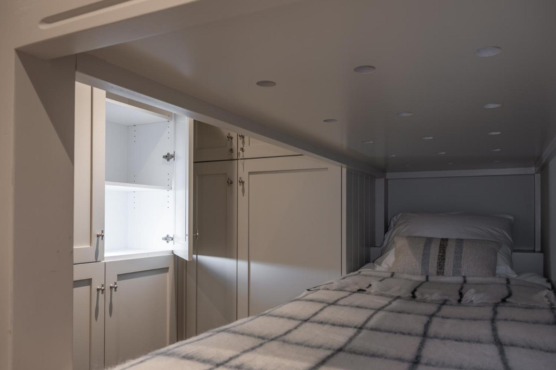 Appartementen Op De Zeedijk In Knokke Op De 3E En 4E Verdieping Van Logie Marie Экстерьер фото