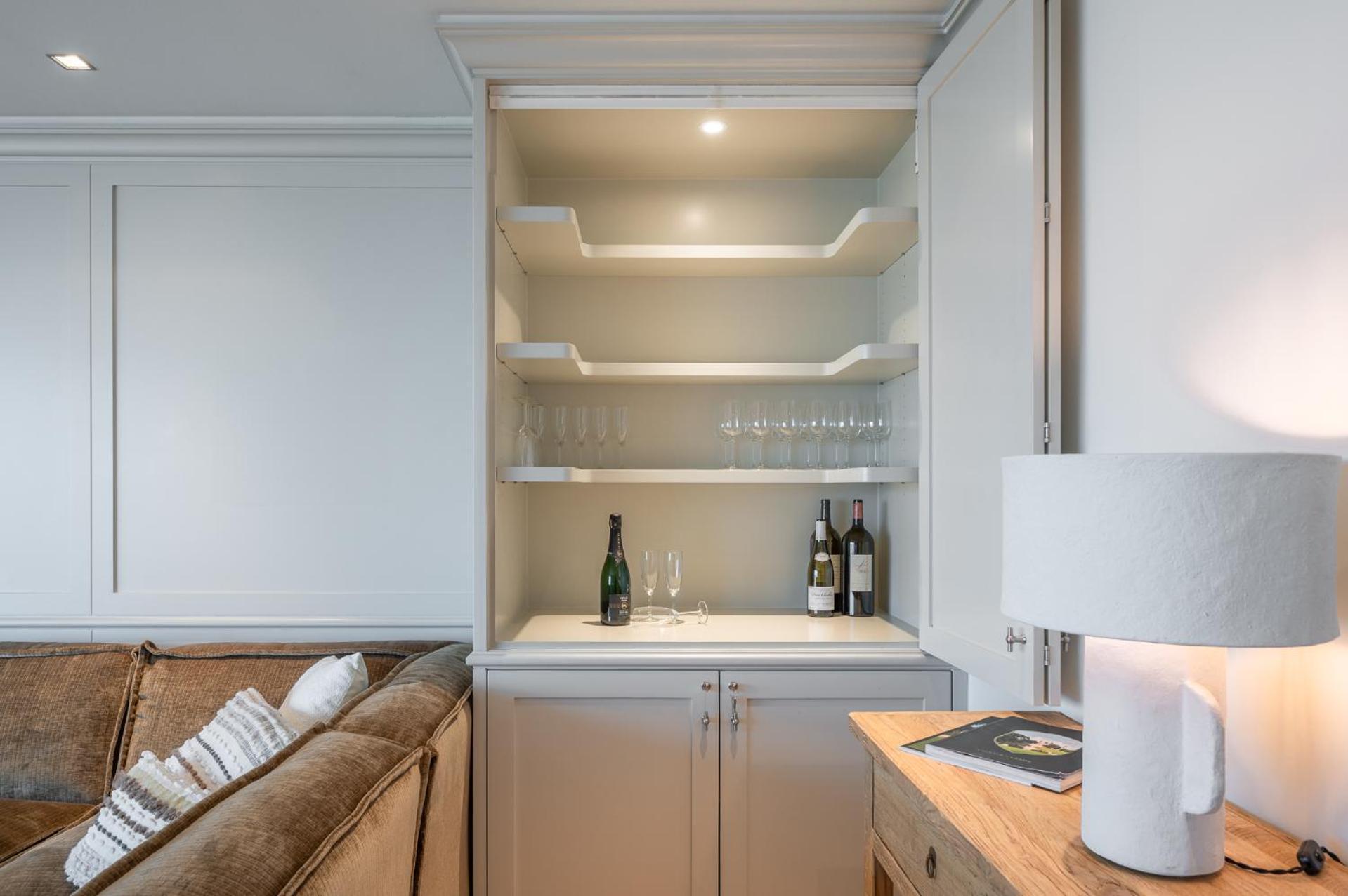 Appartementen Op De Zeedijk In Knokke Op De 3E En 4E Verdieping Van Logie Marie Экстерьер фото